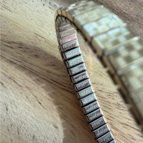 Vintage Seiko Stretch Watch - Speidel - Gold - Picture 9 of 12